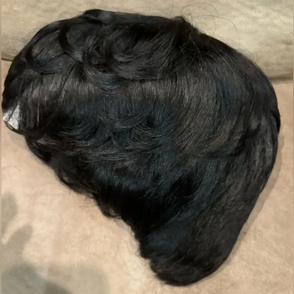 Human hair layered pixie wig NWT - Picture 1 of 7
